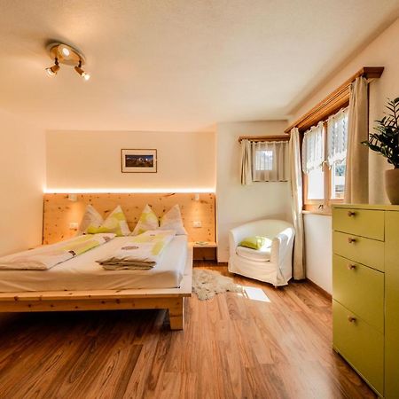 Chasa Curtins Apartamento Valchava Exterior foto