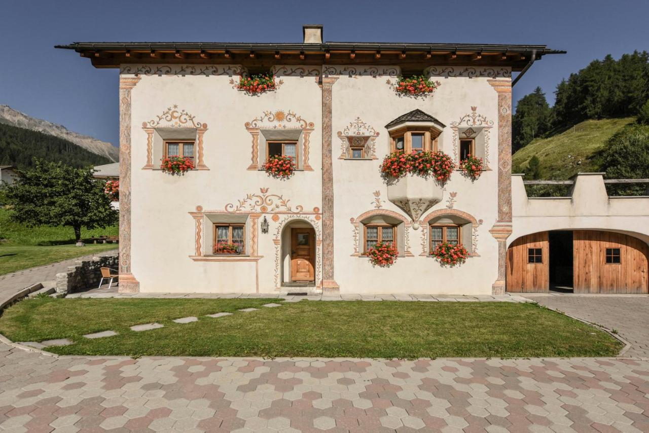 Chasa Curtins Apartamento Valchava Exterior foto