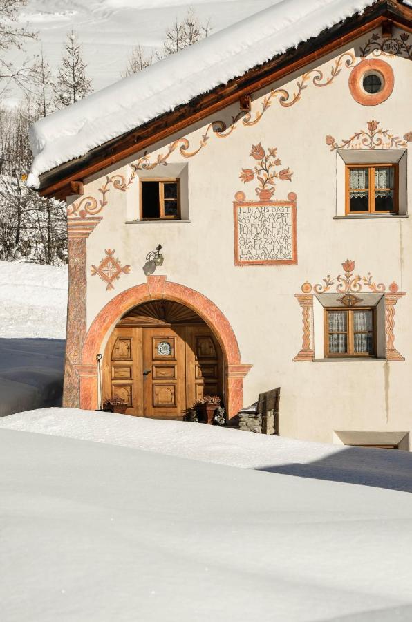 Chasa Curtins Apartamento Valchava Exterior foto