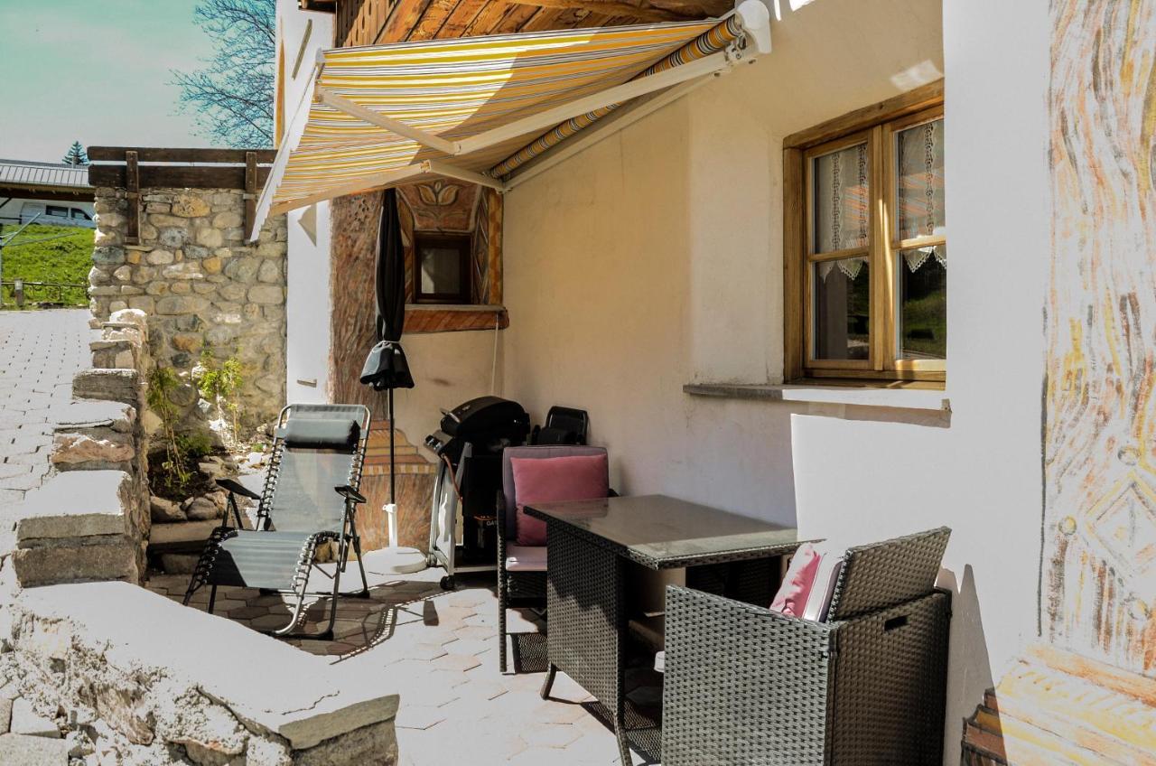 Chasa Curtins Apartamento Valchava Exterior foto