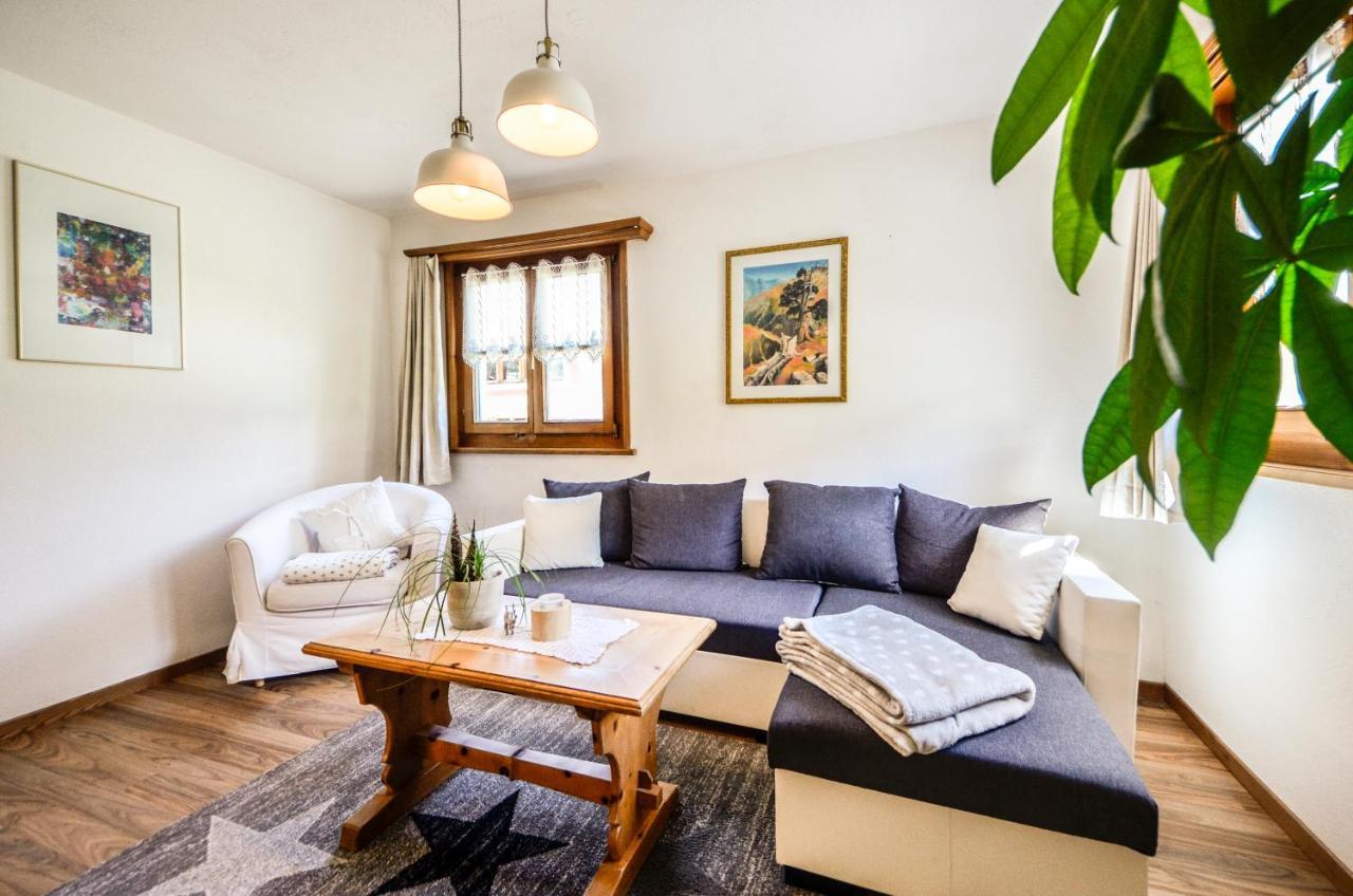 Chasa Curtins Apartamento Valchava Exterior foto