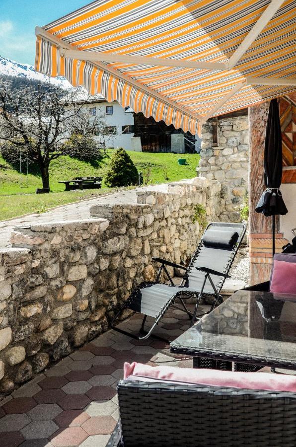 Chasa Curtins Apartamento Valchava Exterior foto